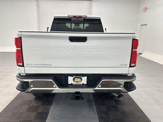 2026 Chevrolet Silverado 3500HD Crew Cab, Standard Bed, LTZ, 4WD