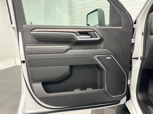 2026 Chevrolet Silverado 3500HD Crew Cab, Standard Bed, LTZ, 4WD