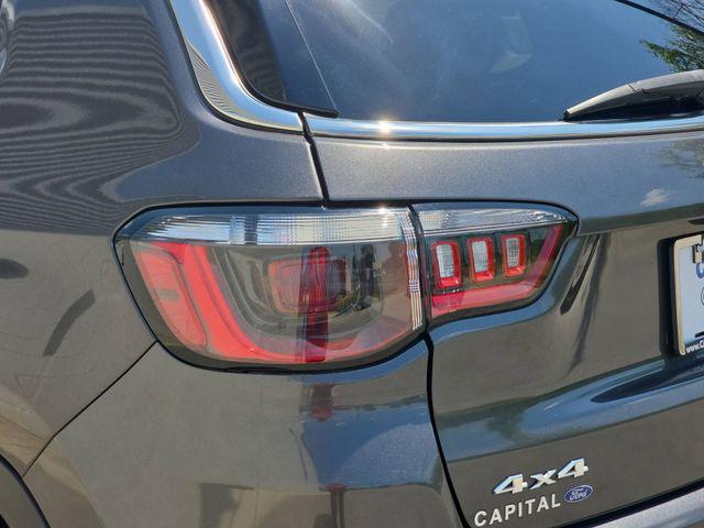 2022 Jeep Compass Latitude Lux 4x4