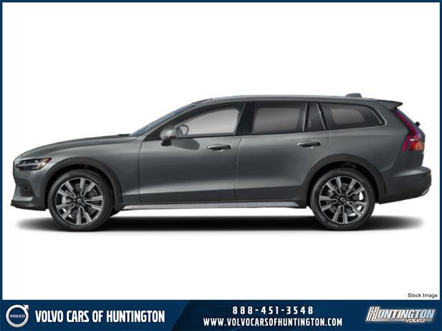 2026 Volvo V60 Cross Country Ultra, B5 AWD Gas (mild hybrid)