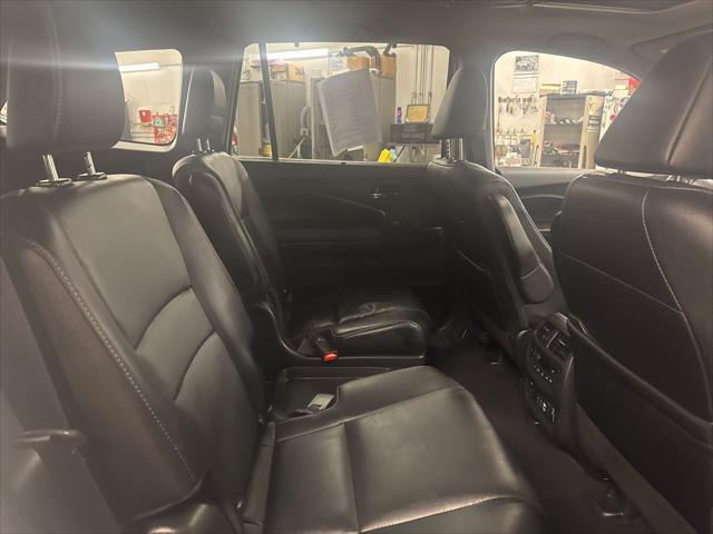 2022 Honda Pilot AWD Touring 7 Passenger