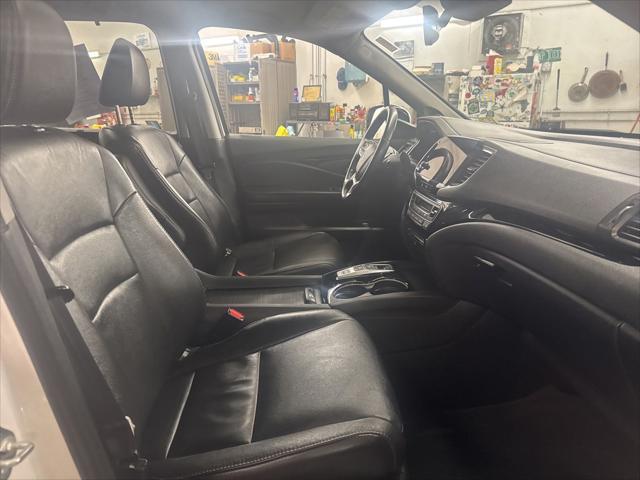 2022 Honda Pilot AWD Touring 7 Passenger