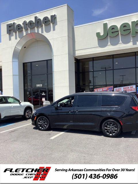 2021 Chrysler Pacifica Touring L for sale in Sherwood, AR