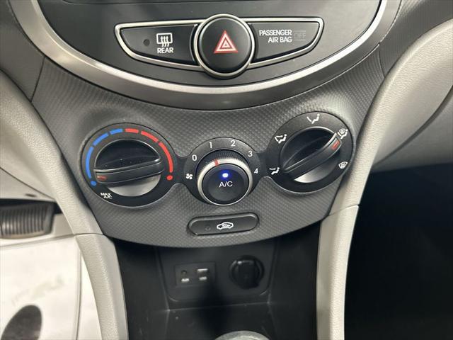 2017 Hyundai Accent Value Edition