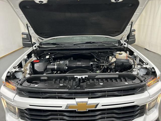 2024 Chevrolet Silverado 2500HD 4WD Crew Cab Standard Bed Custom