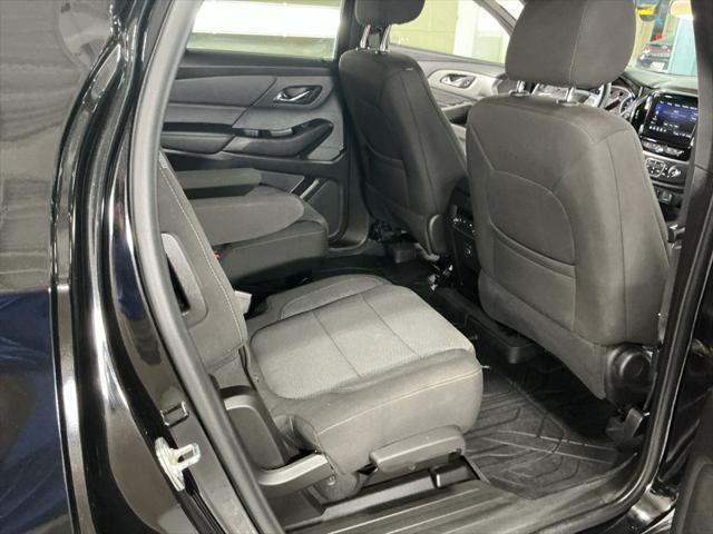 2023 Chevrolet Traverse FWD LT Cloth