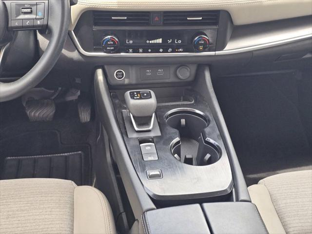 2023 Nissan Rogue SV FWD