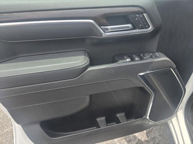 2025 GMC Sierra 1500 4WD Crew Cab Short Box SLT