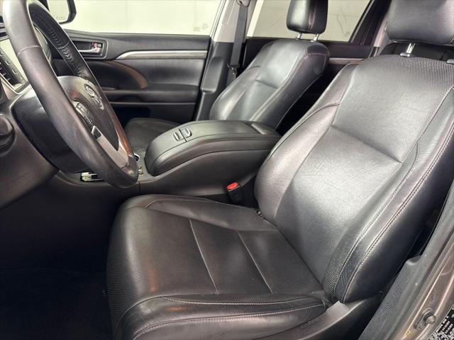 2019 Toyota Highlander Hybrid Limited Platinum