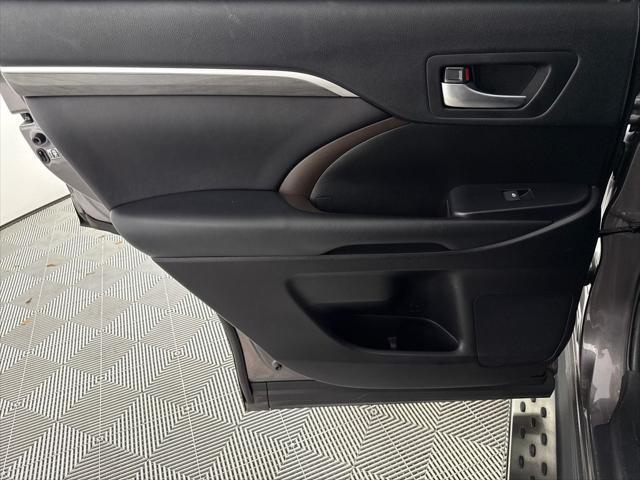 2019 Toyota Highlander Hybrid Limited Platinum