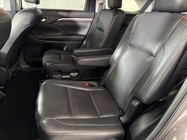 2019 Toyota Highlander Hybrid Limited Platinum