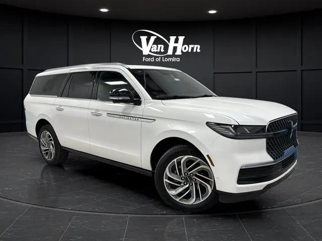 2025 Lincoln Navigator Reserve L for sale in Lomira, WI