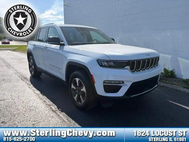 2024 Jeep Grand Cherokee Base for sale in Sterling, IL