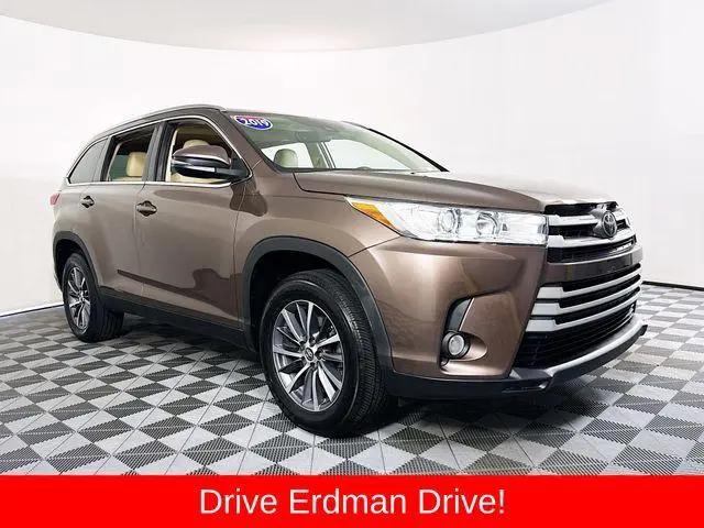2019 Toyota Highlander XLE for sale in Cocoa, FL