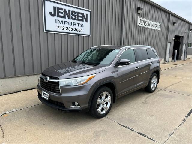2015 Toyota Highlander Limited V6 for sale in Sioux City, IA
