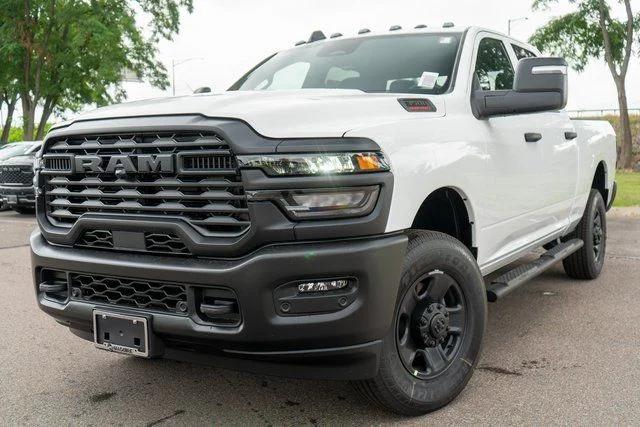 2026 RAM Ram 3500 RAM 3500 TRADESMAN CREW CAB 4X4 64 BOX