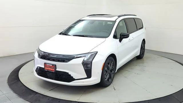 2027 Chrysler Pacifica PACIFICA LIMITED