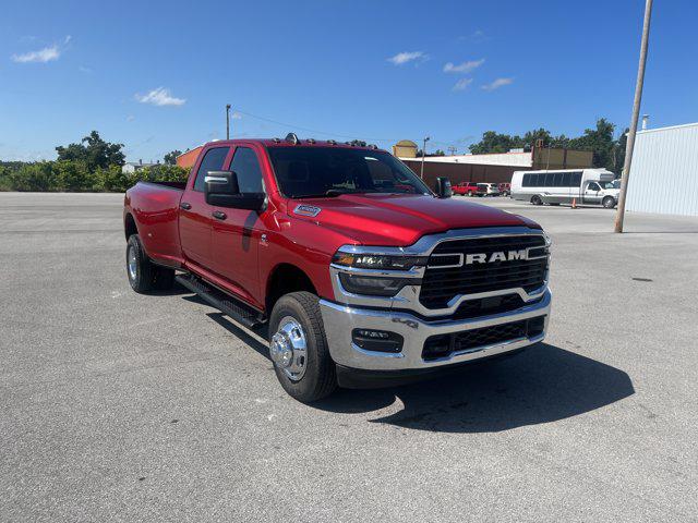2026 RAM Ram 3500 RAM 3500 TRADESMAN CREW CAB 4X4 8 BOX