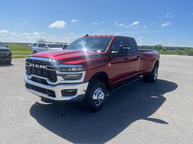 2026 RAM Ram 3500 RAM 3500 TRADESMAN CREW CAB 4X4 8 BOX