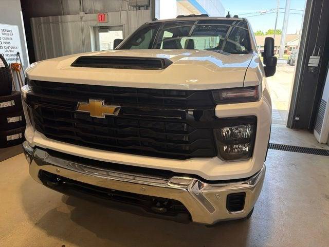 2026 Chevrolet Silverado 2500HD Crew Cab, Standard Bed, WT, 4WD