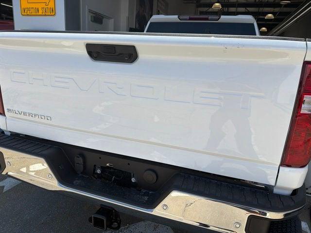 2026 Chevrolet Silverado 2500HD Crew Cab, Standard Bed, WT, 4WD