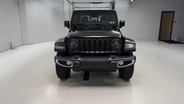 2026 Jeep Gladiator GLADIATOR SAHARA 4X4 2026 Jeep Gladiator GLADIATOR SAHARA 4X4