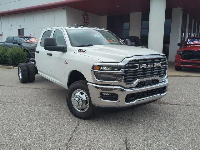 2026 RAM 3500 Chassis RAM 3500 TRADESMAN CREW CAB CHASSIS 4X4 60 CA