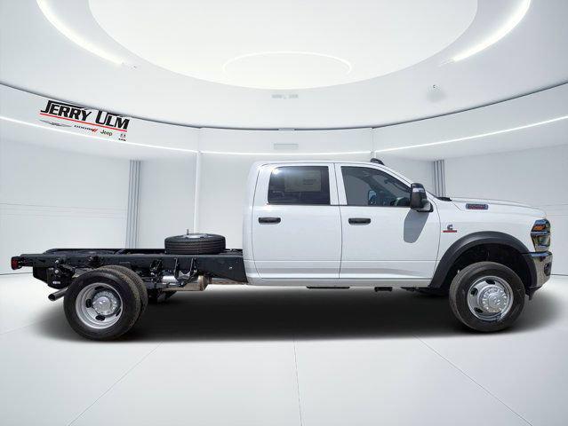 2026 RAM 5500 Chassis RAM 5500 TRADESMAN CHASSIS CREW CAB 4X4 60 CA