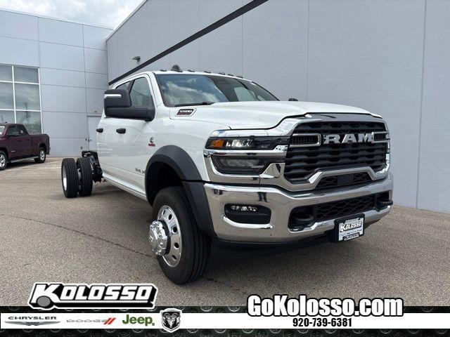 2026 RAM 5500 Chassis RAM 5500 BIG HORN CHASSIS CREW CAB 4X4 84 CA