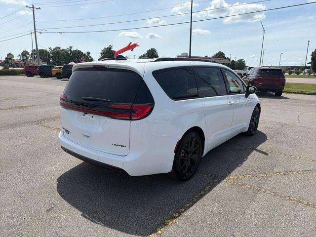 2027 Chrysler Pacifica Limited