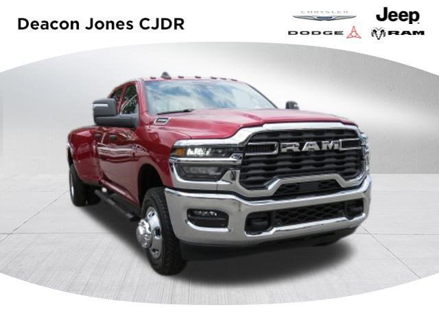2026 RAM Ram 3500 RAM 3500 TRADESMAN CREW CAB 4X4 8 BOX