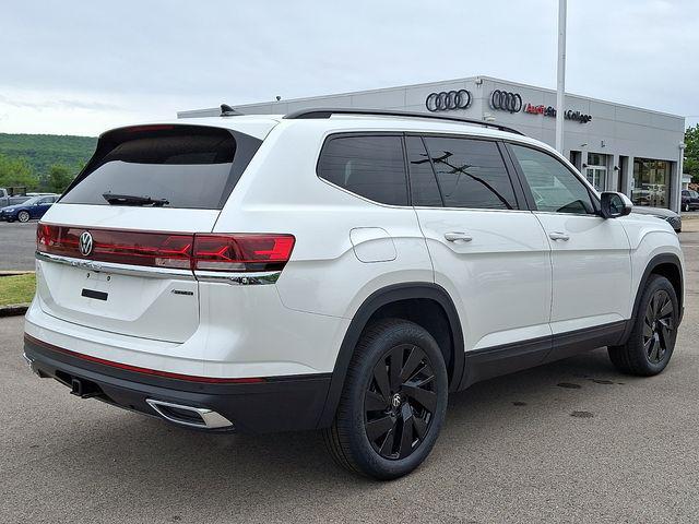 2026 Volkswagen Atlas SE with Technology