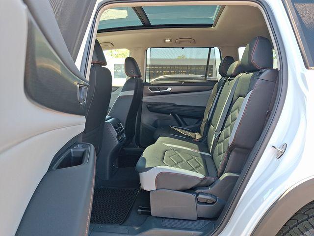 2026 Volkswagen Atlas Peak Edition