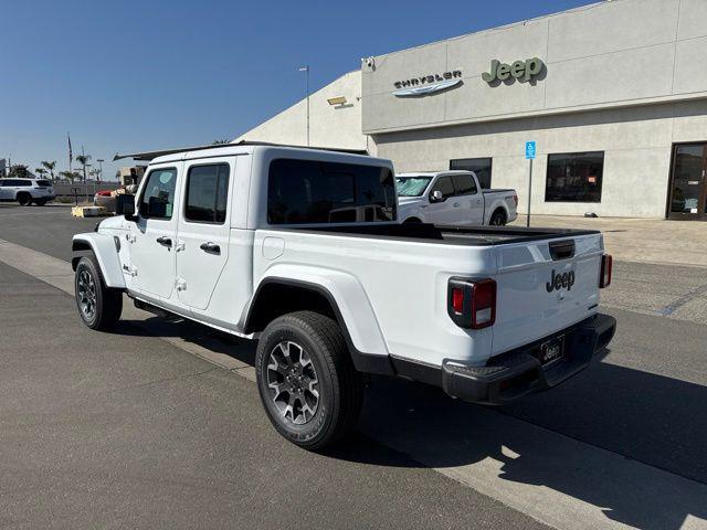 2026 Jeep Gladiator GLADIATOR SAHARA 4X4