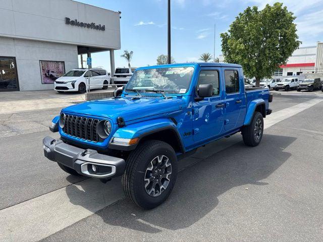 2026 Jeep Gladiator GLADIATOR SAHARA 4X4