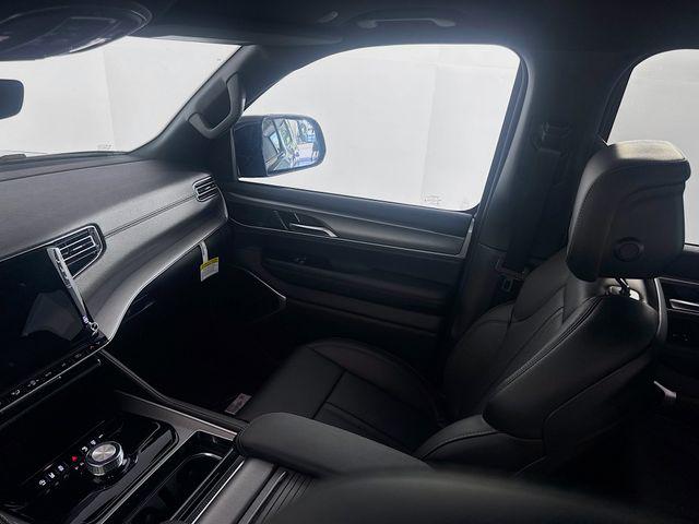 2026 Jeep Grand Wagoneer L 4x2