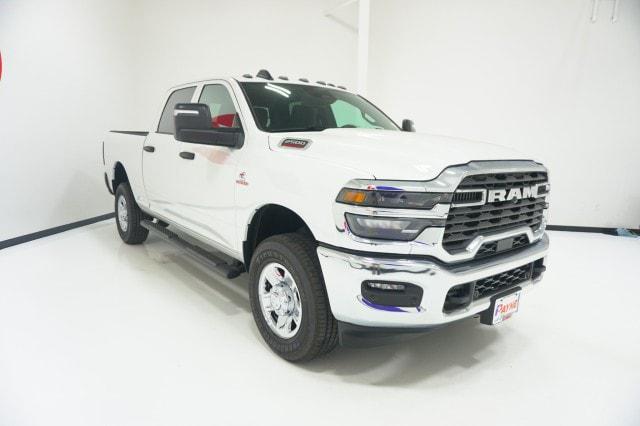 2026 RAM 2500 RAM 2500 TRADESMAN CREW CAB 4X4 64 BOX