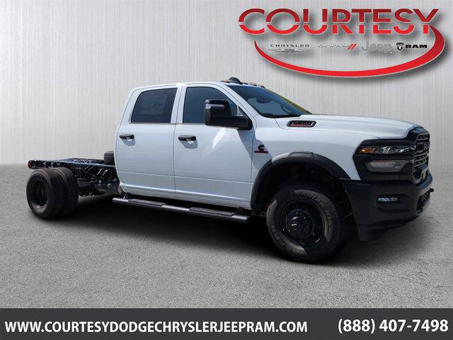 2026 RAM 3500 Chassis RAM 3500 TRADESMAN CREW CAB CHASSIS 4X4 60 CA