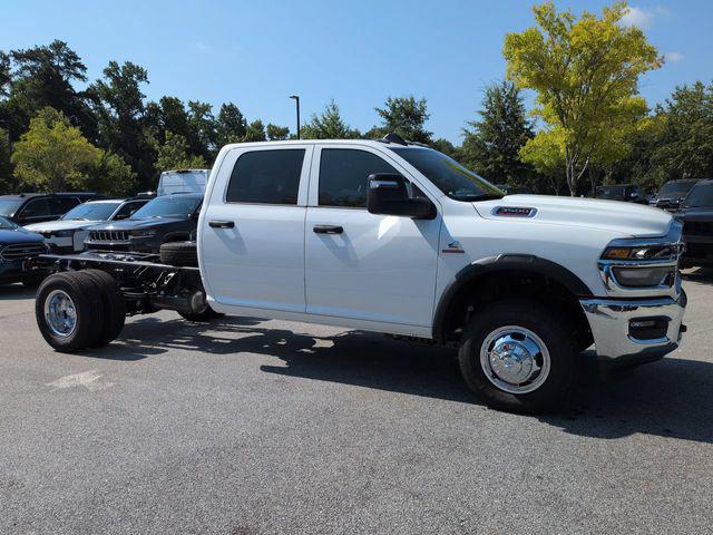 2026 RAM 3500 Chassis RAM 3500 TRADESMAN CREW CAB CHASSIS 4X4 60 CA