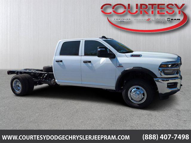 2026 RAM 3500 Chassis RAM 3500 TRADESMAN CREW CAB CHASSIS 4X4 60 CA