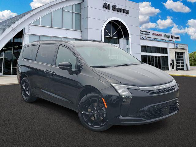 2027 Chrysler Pacifica Limited for sale in Grand Blanc, MI