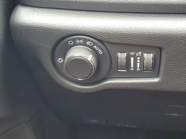 2027 Chrysler Pacifica Limited AWD