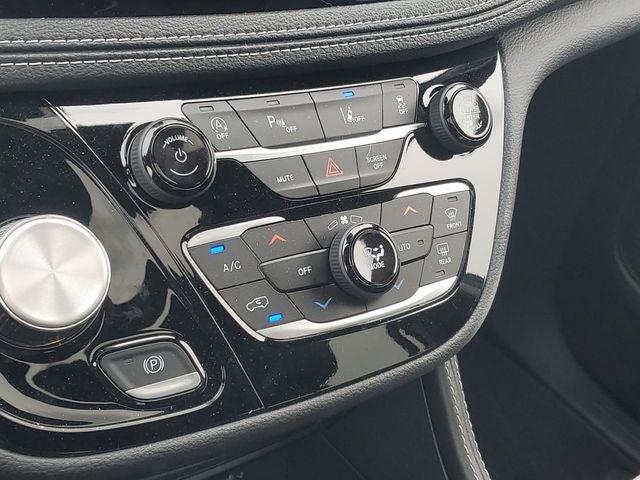 2027 Chrysler Pacifica Limited AWD