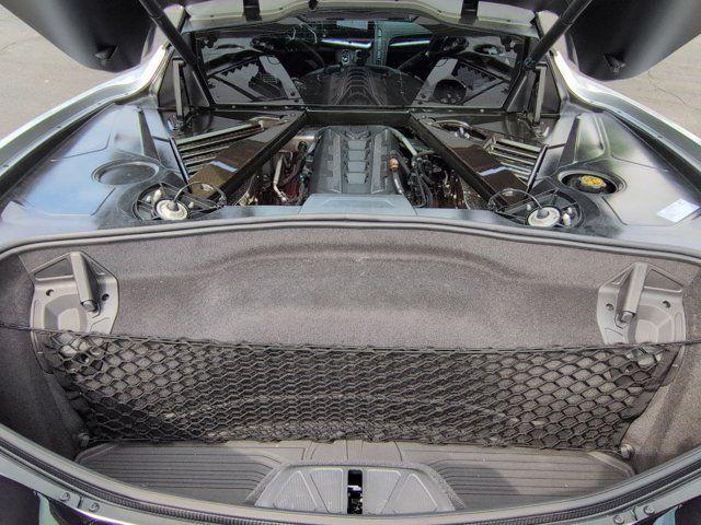 2020 Chevrolet Corvette 2LT - Photo 17
