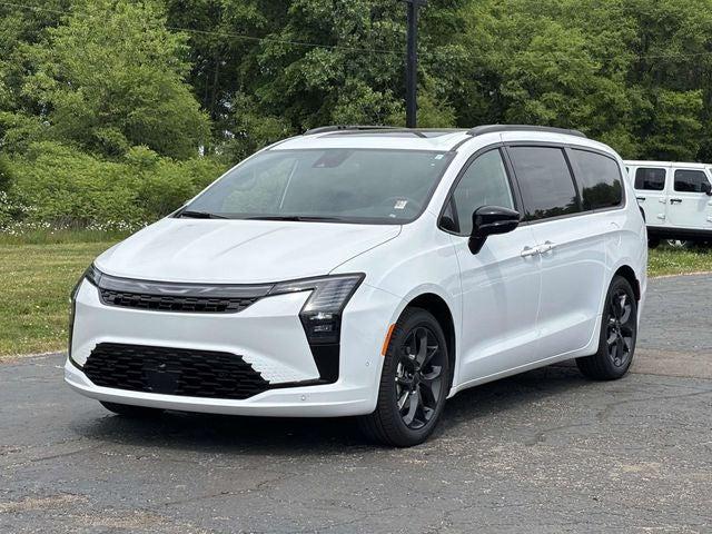 2027 Chrysler Pacifica Limited