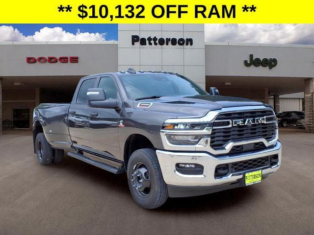 2026 RAM Ram 3500 RAM 3500 TRADESMAN CREW CAB 4X4 8 BOX