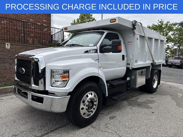 2023 Ford F-650 Base