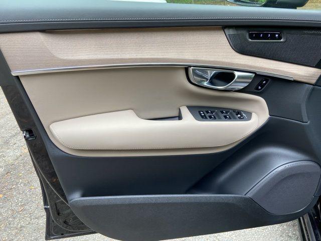2026 Volvo XC90 Plus, B6 AWD Gas (mild hybrid), Gasoline, Bright, 6 Seats