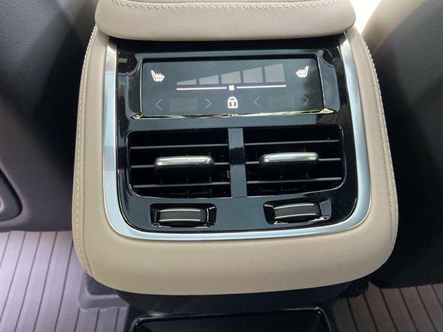 2026 Volvo XC90 Plus, B6 AWD Gas (mild hybrid), Gasoline, Bright, 6 Seats