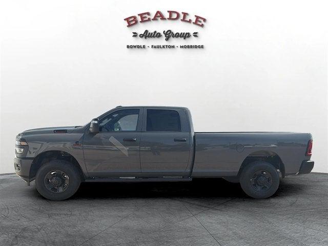 2026 RAM Ram 3500 RAM 3500 TRADESMAN CREW CAB 4X4 8 BOX